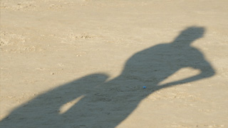 More Love, Less Plastic di Lorenzo Degli Angeli